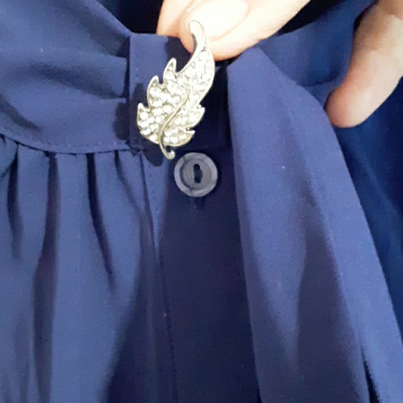 Button down blouse - Picture 2 of 2